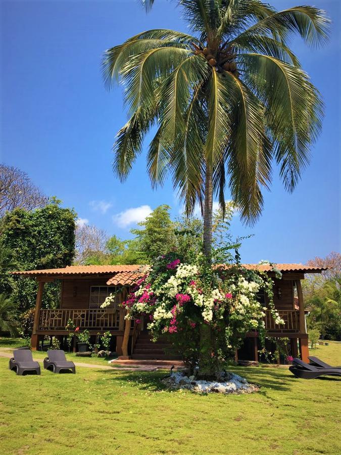 Hotel Casa Cambutal Exterior photo